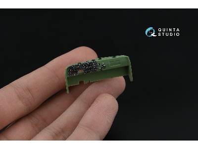 Ural 4320 - 3d-printed & Coloured Interior On Decal Paper With 3d-printed Resin Part (For Kitty Hawk And Zimi Model Kits) - imag