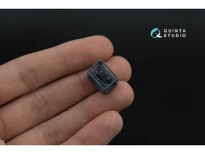 Ural 4320 - 3d-printed & Coloured Interior On Decal Paper With 3d-printed Resin Part (For Kitty Hawk And Zimi Model Kits) - imag