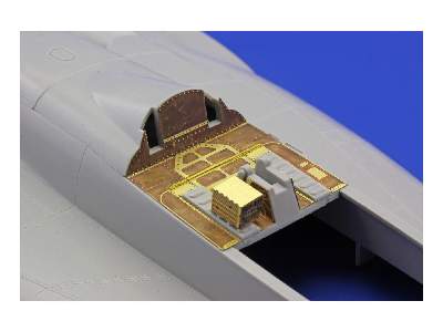 EA-18G interior S. A. 1/32 - Trumpeter - image 11