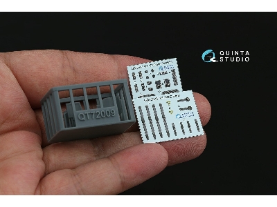 Bell Ah-1 Z - 3d-printed & Coloured Interior On Decal Paper (For Dream Model Kits) - image 3