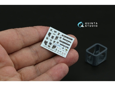 Dassault Mirage 2000 D - 3d-printed & Coloured Interior With 3d-printed Resin Parts (For Modelsvit Kits) - image 4