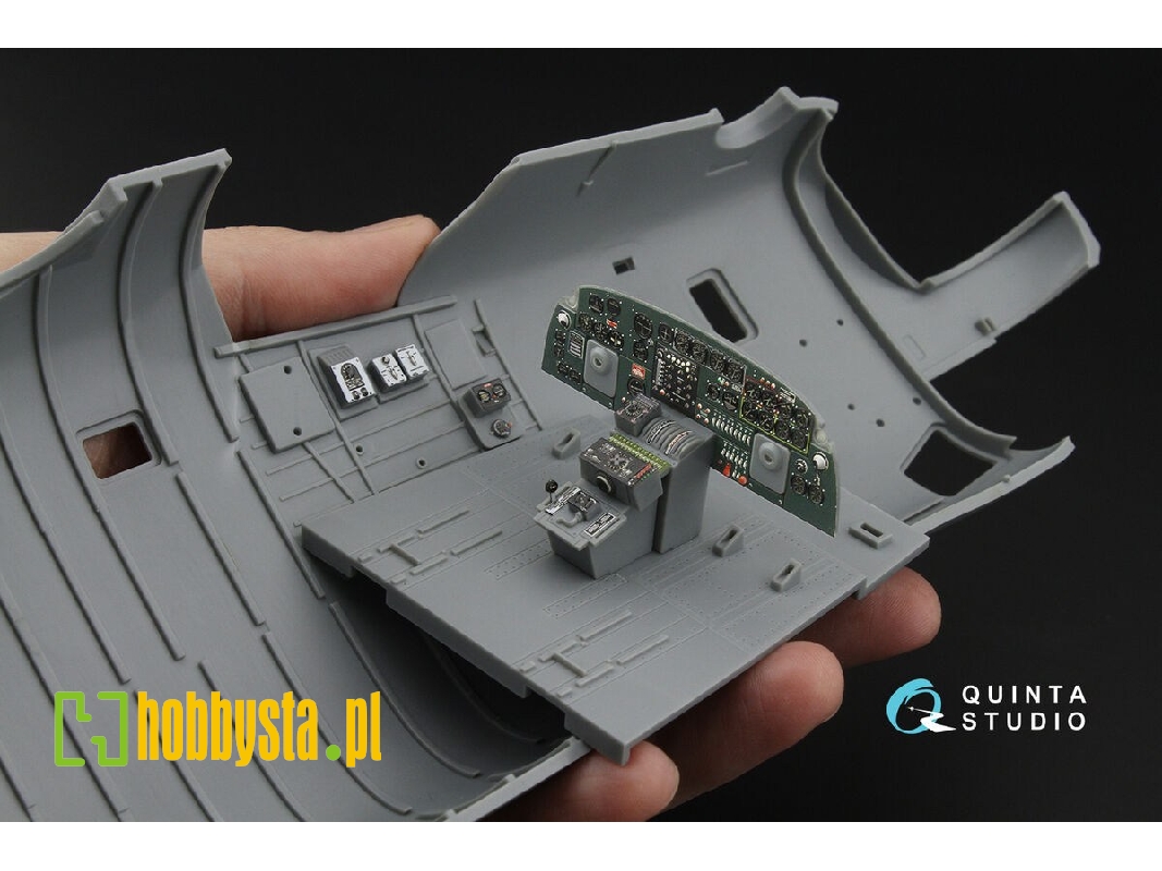 Consolidated B-24 D/J Liberator - Pilot's Compartment 3d-printed & Coloured Interior On Decal Paper (For Hobby Boss Kits) - imag