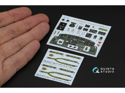 Consolidated B-24 D/J Liberator - Pilot's Compartment 3d-printed & Coloured Interior On Decal Paper (For Hobby Boss Kits) - imag