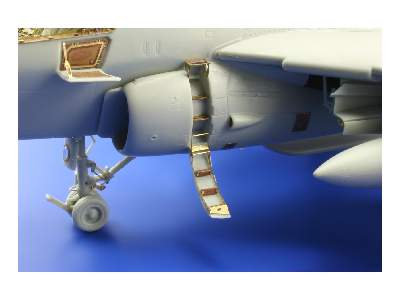 EA-6B exterior 1/48 - Kinetic - image 12