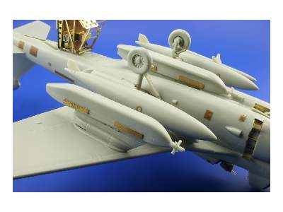 EA-6B exterior 1/48 - Kinetic - image 15