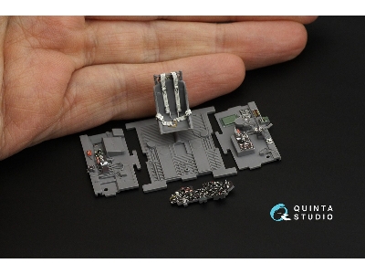 Republic P-47 D Thunderbolt Razorback - 3d-printed & Coloured Interior (For Miniart Kits) - image 5