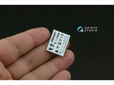 Dassault Mirage 2000 C - 3d-printed & Coloured Interior (For Modelsvit Kits) - image 3