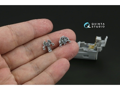 Dassault Mirage 2000 B - 3d-printed & Coloured Interior (For Modelsvit Kits) - image 10