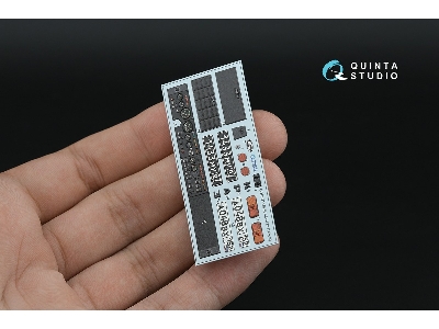 Kraz-6322 - 3d-printed & Coloured Interior Small Version (For Takom Kits) - image 4