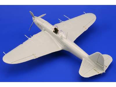 II-2 Stormovik Single Seater S. A. 1/72 - Academy Minicraft - image 3