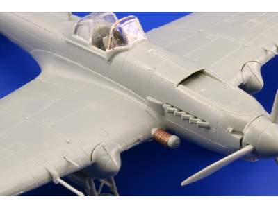 II-2 Stormovik Single Seater S. A. 1/72 - Academy Minicraft - image 7