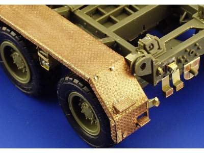 Faun SLT 56 floor plates 1/35 - Trumpeter - image 2