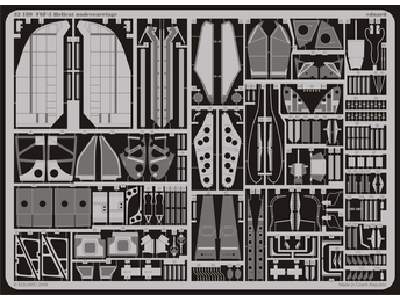 F6F-5 undercarriage 1/32 - Trumpeter - image 1