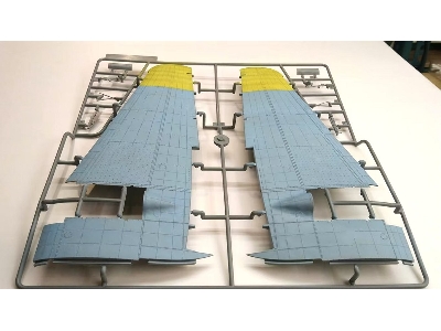 German Wwii Bomber Heinkel He-111 H-6 - image 3