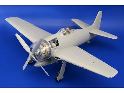 F8F exterior 1/32 - Trumpeter - image 4