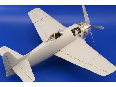 F8F exterior 1/32 - Trumpeter - image 7