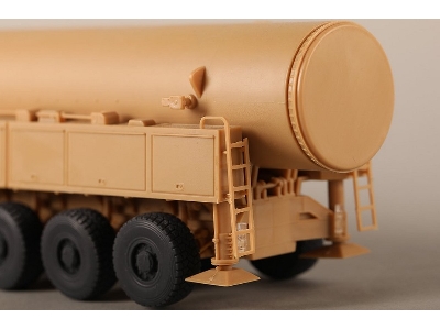 Chinese Df-61 Icbm - image 3