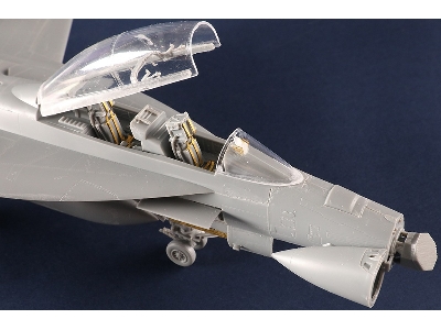 Boeing F/A-18 F Super Hornet (Vfc-12) - image 31