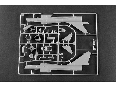 Paf J-10ce Multi-role Fighter & Iaf Rafale 2 In 1 - image 3