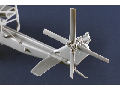 Bell Uh-1 Y Venom - image 3