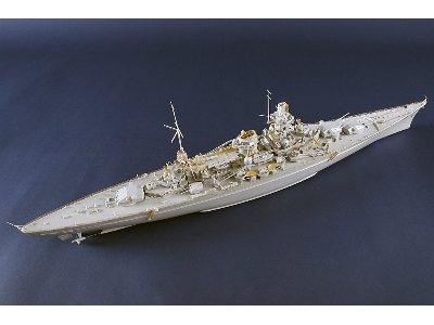 German Battle Cruiser Scharnhorst - image 5