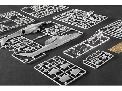 Chinese Z-10 G Attack Helicopter - image 3