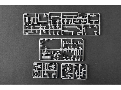Hms Queen Elizabeth Aircraft Carrier - image 9
