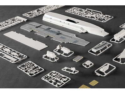 Hms Queen Elizabeth Aircraft Carrier - image 12