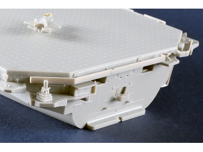 Hms Queen Elizabeth Aircraft Carrier - image 28