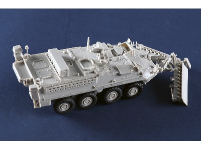 M1132 Stryker Engineer Squad Vehicle With Smp&amp - image 7