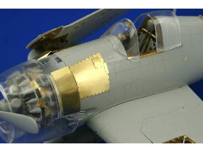 F6F-5 exterior 1/32 - Trumpeter - image 8