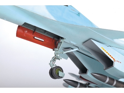 Russian Air Superiority Fighter Su-30 Sm Flanker H - image 3