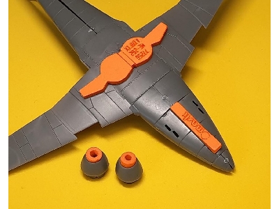 Messerschmitt Me-262 - Wheel Bay Plugs (For Airfix Kits) - image 2