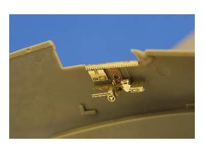 F6F-5 interior S. A. 1/72 - Eduard - image 2