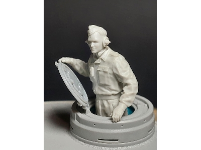 Waffen Ss Tiger I Commander (Operation Zitadelle / 1 Figure) - image 4