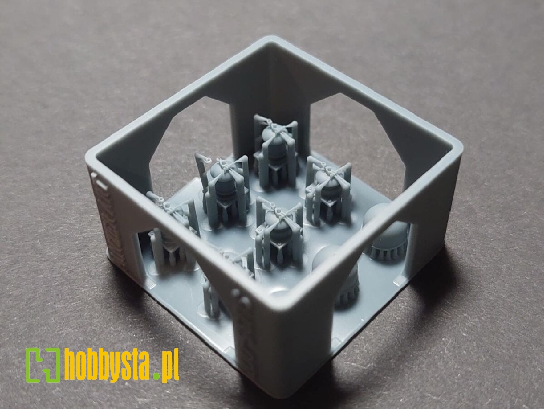 British Wwii No.11 Antenna Mounts - image 1