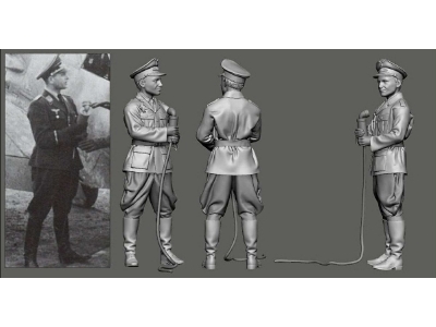 German Wwii Luftwaffe Ground Crew - Microphone Man - image 1