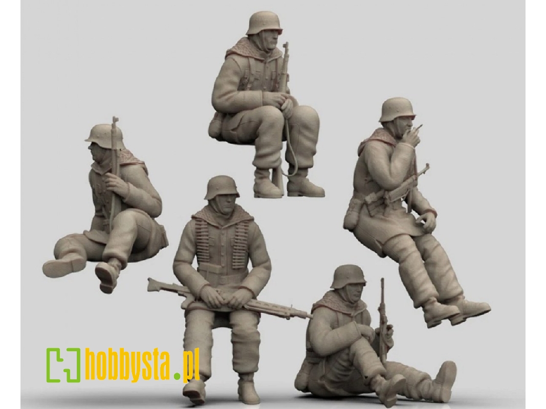 German Wwii Totenkopf Division Soldiers - Sitting Russia / Winter (5 Figures) - image 1