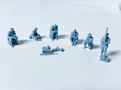 German Wwi Soldiers At Food Break - image 1