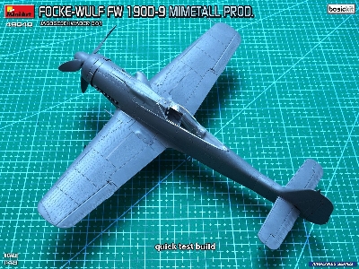 Focke Wulf Fw-190 D-9 - Mimetall Production Jagdgeschwader 301  (Basic Kit) - image 4