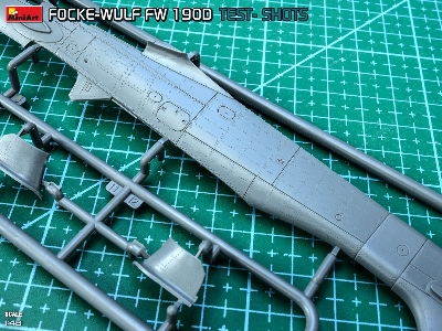 Focke Wulf Fw-190 D-9 - Mimetall Production Jagdgeschwader 301  (Basic Kit) - image 18