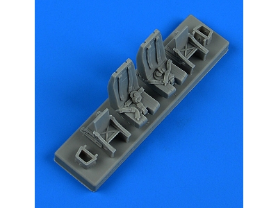 Mil Mi-17 - Seats With Seatbelts / Fisher Version - image 1