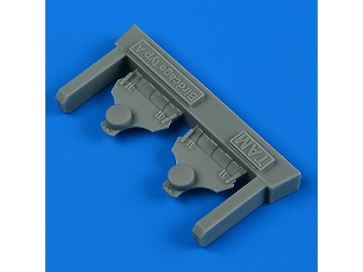 Vought F4u-1 Corsair (Birdcage) - Headrest Type A (For Tamiya Kits) - image 1