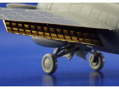 F4F-4 landing flaps 1/48 - Tamiya - image 6