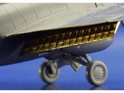 F4F-4 landing flaps 1/48 - Tamiya - image 7