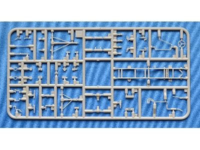 Unimog S 404 Krankenwagen - image 4