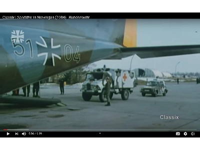 Unimog S 404 Krankenwagen - image 8