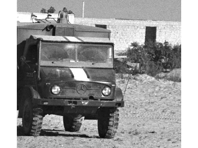 Unimog S 404 Krankenwagen - image 10