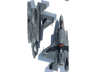 Lockheed Martin F-35 B Lightning Ii - Vmfa-242 "bats" Fighter Aircraft - image 9