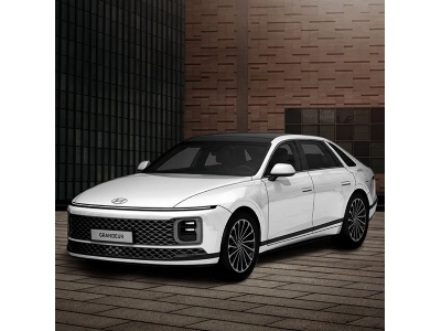 Hyundai Grandeur Gn7 - Luxury Saloon Car - image 2